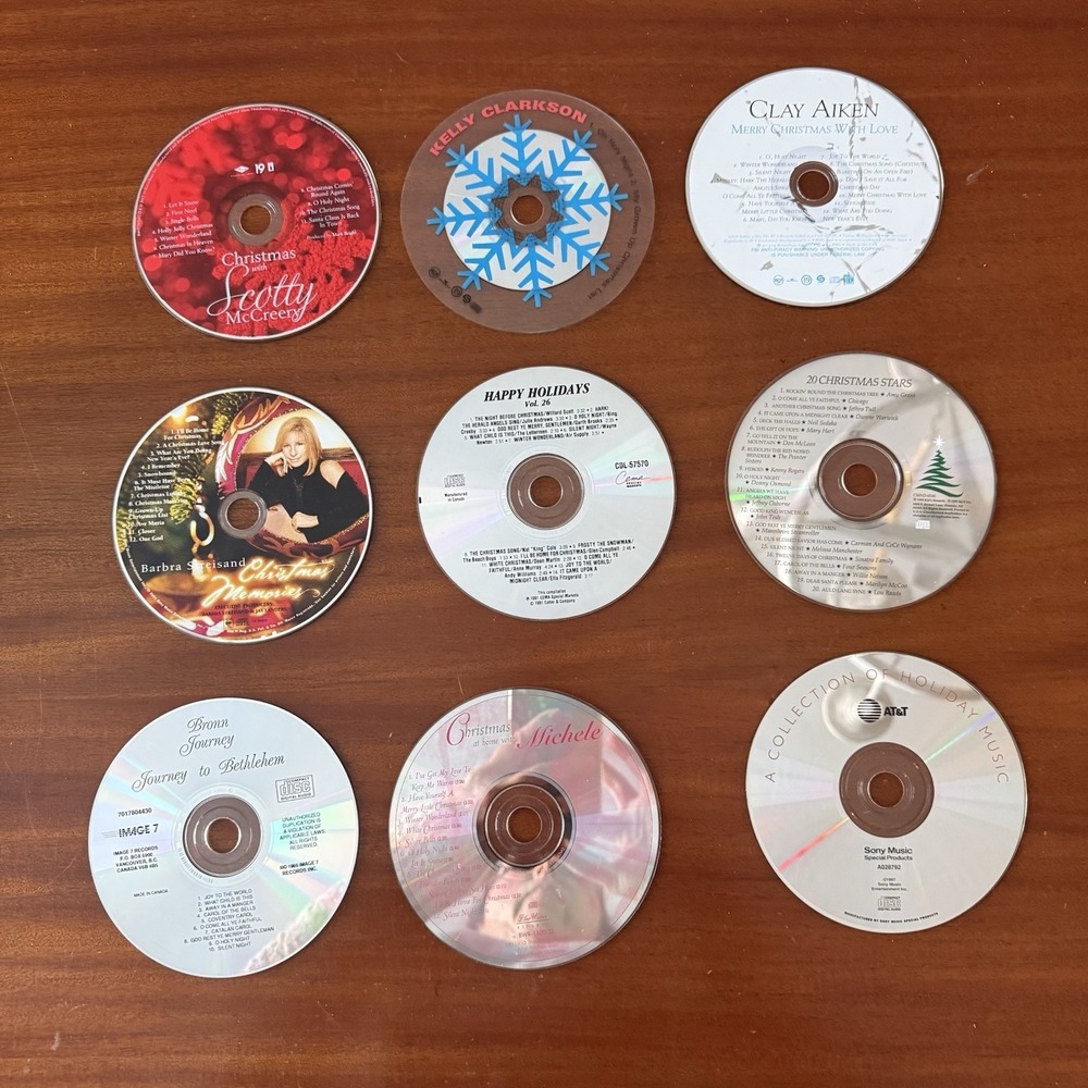 Lot 9 Christmas CDs Kelly‎ Clarkson Clay Aiken Streisand Compilations